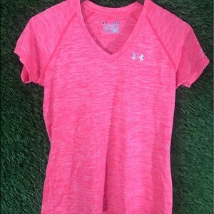 Under armor women medium drift tee